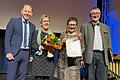 Der Kulturpreis Kitzingen für das Jahr 2024 ging an den Förderverein ehemalige Synagoge Kitzingen. Auf dem Foto&nbsp; Oberbürgermeister Stefan Güntner, stellvertretende Vorsitzende Irma Karl, Vorsitzender Margret Löther und Laudator Harald Knobling.