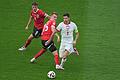 Robert Lewandowski       -  Denkt noch nicht an einen Rücktritt aus der Nationalmannschaft: Polens Robert Lewandowski (r).