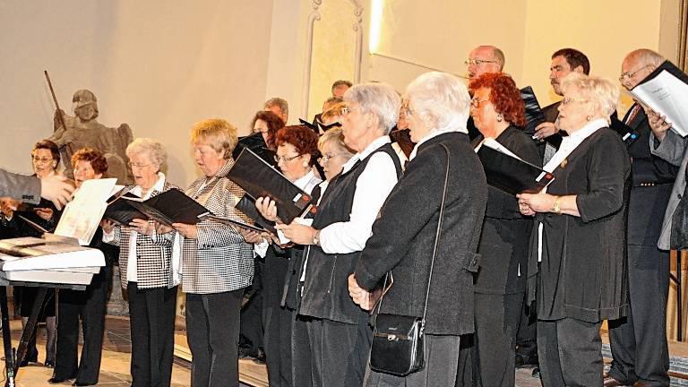 So kannte man den Gemischten Chor des Sängerkreises Mainberg. Das Foto entstand beim Frühlingskonzert in der Alten Kirche Schonungen.