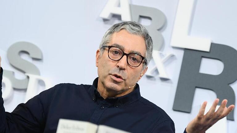 Der französische Autor Didier Eribon zu Gast auf der Messe. Foto: Arne Dedert       -  Das neue Buch des französische Autors Didier Eribon beleuchtet das Leben seiner Mutter.