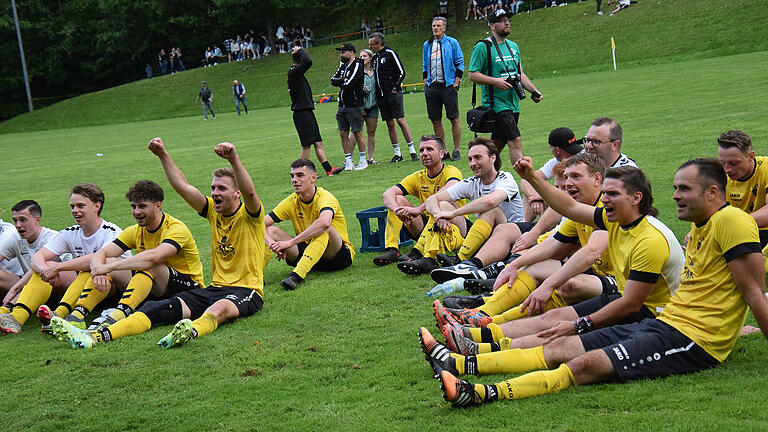 Fußball-Relegation: Der TSV Wollbach II gewinnt gegen die DJK Schlimpfhof - Im Vorjahr gelang dem TSV Wollbach II über die Relegation der Aufstieg. Diesmal gelang der Klassenerhalt in der Saisonverlängerung. Fußball-Relegation: Der TSV Wollbach II gewinnt gegen die DJK Schlimpfhof - Im Vorjahr gelang dem TSV Wollbach II über die Relegation der Aufstieg. Diesmal gelang der Klassenerhalt in der Saisonverlängerung.