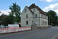 Das frühere Gasthaus Stauder ist als Jugendzentrum heute ein beliebter Treffpunkt der Jugendlichen. In diesem sollen die Außenanlagen neugestaltet werden.