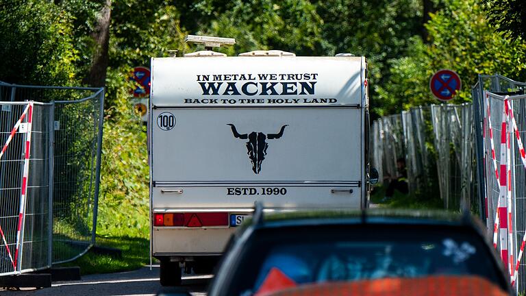 Wacken Open Air Festival - Anreise       -  Eine rollende Wohnung für das Wacken-Festval