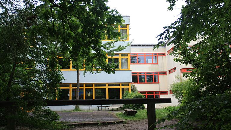 Die Gebäude der Mittelschule in Gerolzhofen wurden im Lauf der Jahre immer wieder stückweise saniert.