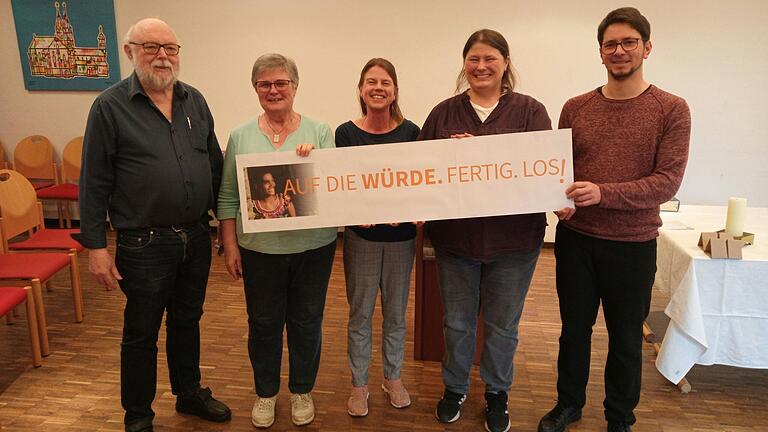 Ludwig Schrapp, Elke Schrapp, Simone Mahncke, Judith Mathiasch und Gerhard Stitz. Ludwig Schrapp, Elke Schrapp, Simone Mahncke, Judith Mathiasch und Gerhard Stitz.