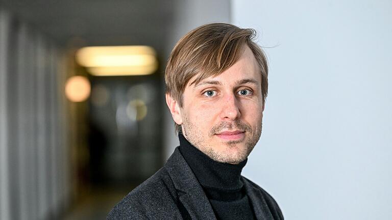 Regionale Folgen globaler Klimapolitik: 'Wir werden hier mit Hitzewellen, Starkregen, Dürren kämpfen', sagt der Wirtschaftswissenschaftler Prof. Joschka Wanner von der Universität Würzburg. Regionale Folgen globaler Klimapolitik: 'Wir werden hier mit Hitzewellen, Starkregen, Dürren kämpfen', sagt der Wirtschaftswissenschaftler Prof. Joschka Wanner von der Universität Würzburg.