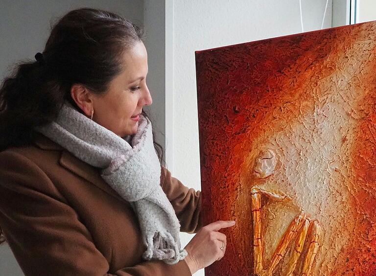 Zuversicht vermitteln soll dieses Bild von Cristina Schuster, sichtbar am Hoffnungsschimmer, der von oben herab scheint. Zuversicht vermitteln soll dieses Bild von Cristina Schuster, sichtbar am Hoffnungsschimmer, der von oben herab scheint.