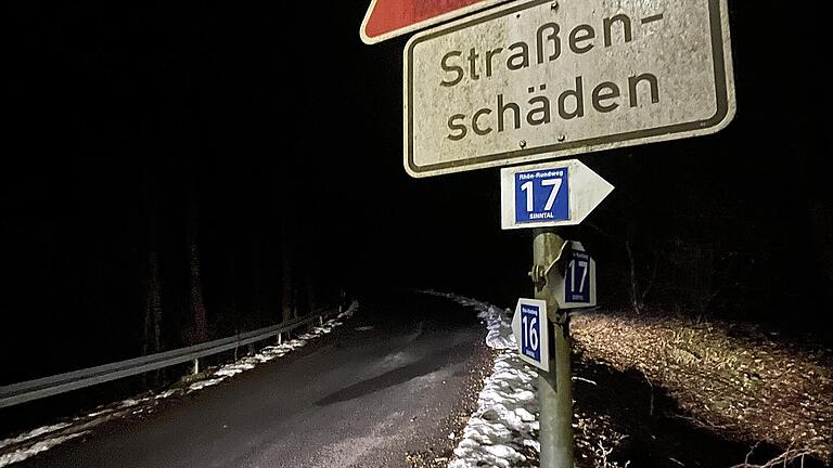 Die marode Eckartsrother Straße soll saniert werden. Ein Vollausbau würde zu einem millionenschweren Projekt.       -  Die marode Eckartsrother Straße soll saniert werden. Ein Vollausbau würde zu einem millionenschweren Projekt.