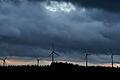 Fünf Windkraftanlagen sind im Windpark Dertingen auf der 'Hohen Heide' an der Grenze zu Homburg und Wüstenzell geplant. Der zukünftige Betreiber Thüga Erneuerbare Energien plant, mit dem Bau 2025 zu starten und die Anlagen ein Jahr später in Betrieb zu nehmen (Symbolbild).