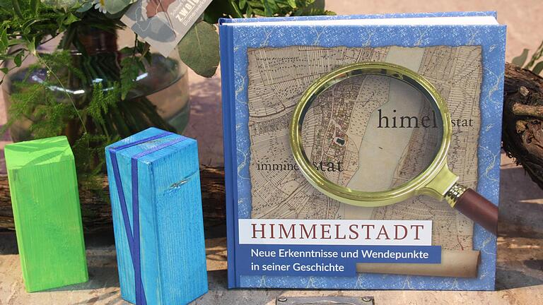 400 Seiten stark ist die neue Himmelstadter Chronik.&nbsp;