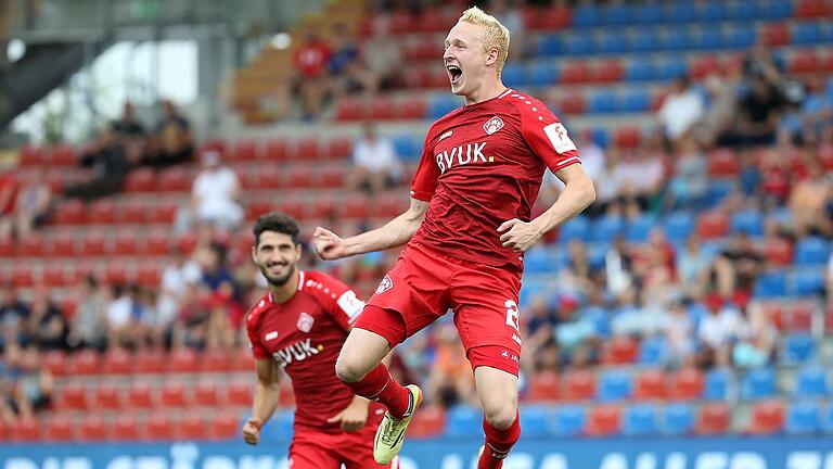 Zurück im Kickers-Trikot: Luke Hemmerich, der bereits von 2019 bis 2021 für die Rothosen spielte, könnte bereits an diesem Donnerstag in München wieder für die Würzburger auflaufen.