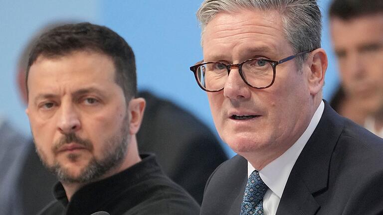 Gipfel der Europäischen Politischen Gemeinschaft in Woodstock - Großbritanniens Premier Starmer verspricht der Ukraine weitere Unterstützung. Gipfel der Europäischen Politischen Gemeinschaft in Woodstock - Großbritanniens Premier Starmer verspricht der Ukraine weitere Unterstützung.