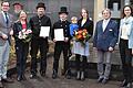 Freude und Dankbarkeit angesichts des gelungenen Wechsels im Kehrbezirk 4 (von links): Erster Landesbeamter Florian Busch, das Ehepaar Almuth Bantzhaff und Ulrich Gabel, Michael Kesel mit seiner Lebensgefährtin Stefanie Betzel und dem gemeinsamen Sohn Simon sowie Harald Englert vom Sachgebiet Schornsteinfegerwesen und Bauamtsleiterin Verena Ernst.
