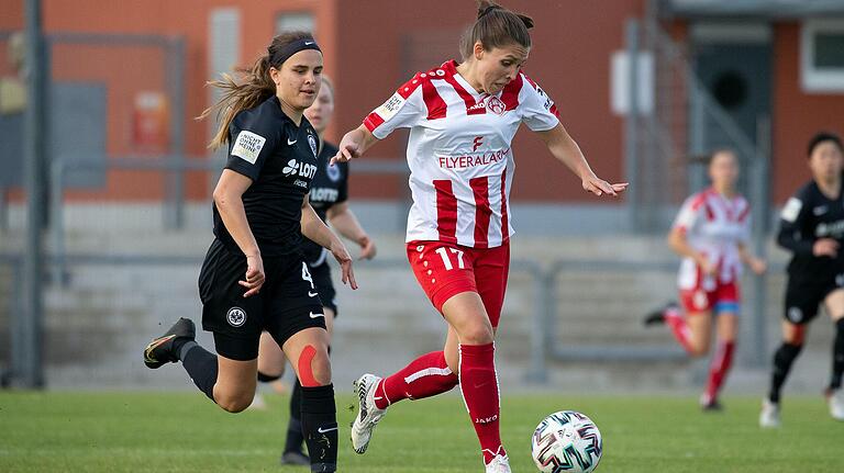 Christina Neufeld, hier im Spiel gegen Eintracht Frankfurt II, spielt für die Kickers-Frauen und feuert bei der EM die russische Nationalmannschaft an. Christina Neufeld, hier im Spiel gegen Eintracht Frankfurt II, spielt für die Kickers-Frauen und feuert bei der EM die russische Nationalmannschaft an.