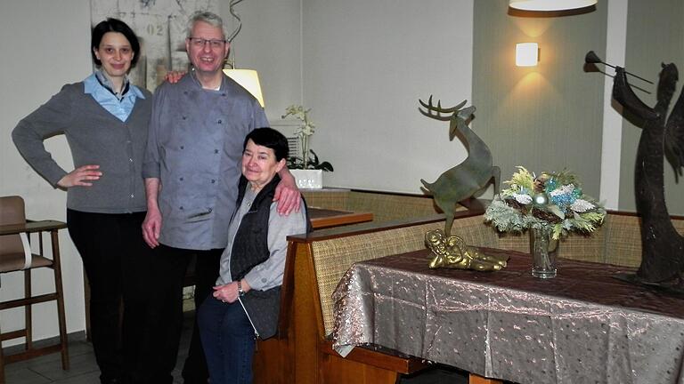 Karin, Rolf und Gül Brückner vom Restaurant 'Haus am Park' in Mühlbach.