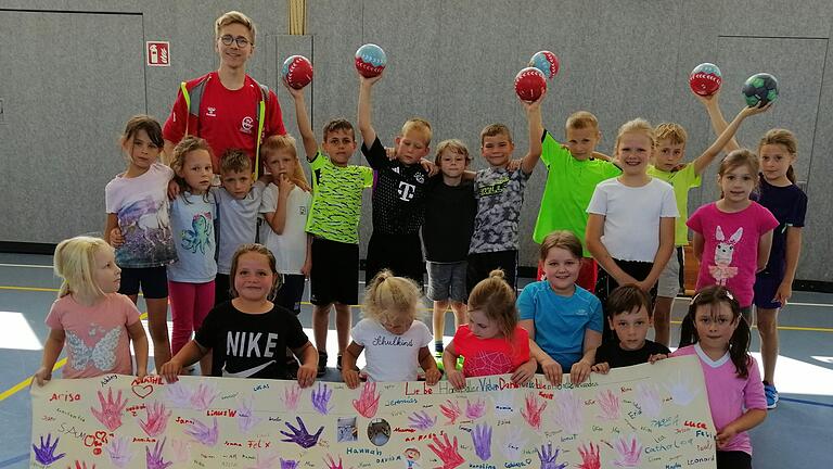 Handballaktion an der Grundschule.