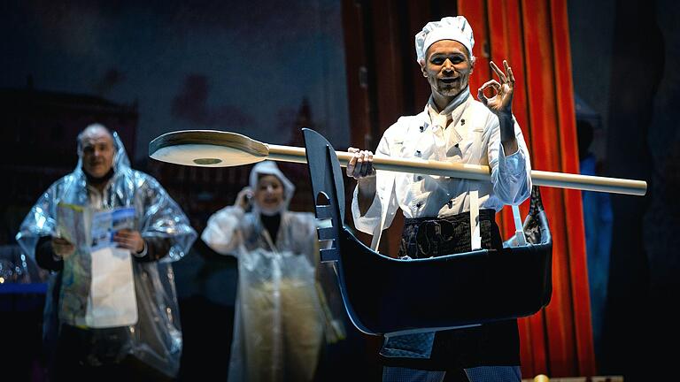 Makkaroni al dente to go bei Koch Pappacoda (Giulio Alvise Caselli) Makkaroni al dente to go bei Koch Pappacoda (Giulio Alvise Caselli)