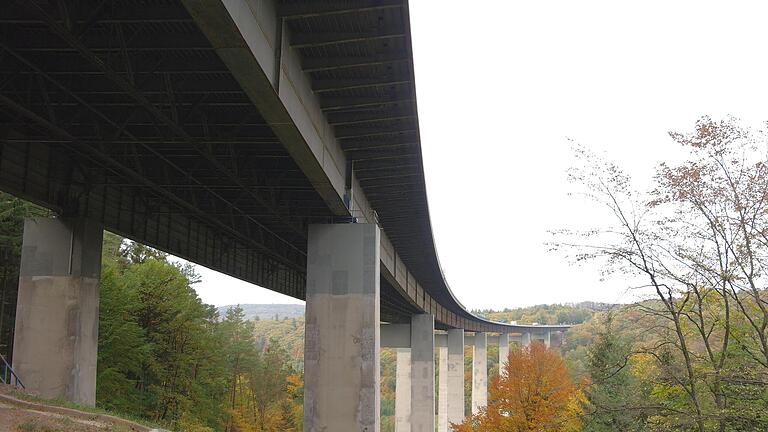 Der Ersatzneubau für die Grenzwaldbrücke bei Speicherz beschäftigt die Gemeinde und Bürger seit Jahren. 2024 sollen die Planungen wieder aufgenommen werden.       -  Der Ersatzneubau für die Grenzwaldbrücke bei Speicherz beschäftigt die Gemeinde und Bürger seit Jahren. 2024 sollen die Planungen wieder aufgenommen werden.