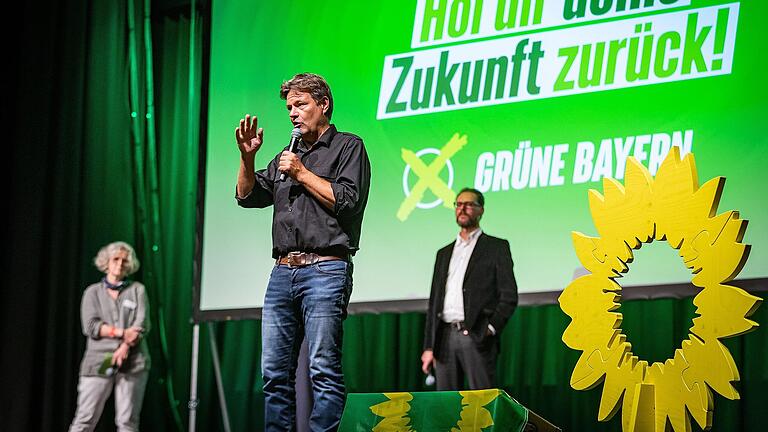 Prominenter Redner zum Wahlkampf-Finale der Grünen in Würzburg: Bundeswirtschaftsminister Robert Habeck am Donnerstag in der Posthalle. Prominenter Redner zum Wahlkampf-Finale der Grünen in Würzburg: Bundeswirtschaftsminister Robert Habeck am Donnerstag in der Posthalle.