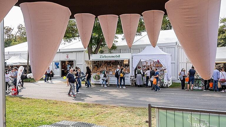 Endspurt auf der Mainfranken-Messe in Würzburg. Noch bis einschließlich Sonntag zeigen die Aussteller ihre Zähne &ndash; und noch viel mehr.