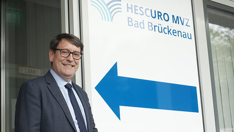 Hescuro-Klinik Bad Brückenau und die Krankenhausreform - Geschäftsführer Alexander Zugsbradl sieht eine gesicherte Zukunft für die Hescuro-Klinik und das Medizinische Versorgungszentrum in Bad Brückenau. Hescuro-Klinik Bad Brückenau und die Krankenhausreform - Geschäftsführer Alexander Zugsbradl sieht eine gesicherte Zukunft für die Hescuro-Klinik und das Medizinische Versorgungszentrum in Bad Brückenau.