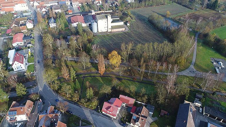 Auch gegen das Vorhaben, einen Einkaufsmarkt auf dem Gelände der ehemaligen Brauerei Büttner in der Bamberger Straße zu errichten, richtet sich ein Bürgerbegehren. Archivfoto: Georg Leupold