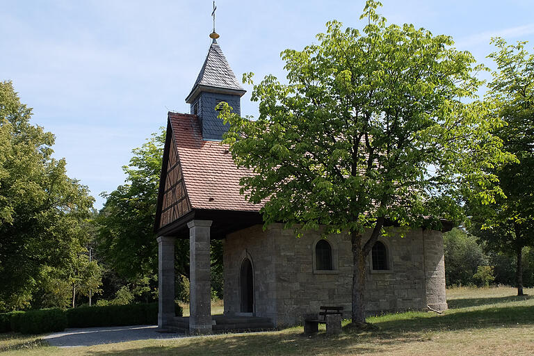 Die Kriegergedächtniskapelle ist ein architektonisches Highlight auf der Extratour. Die Kriegergedächtniskapelle ist ein architektonisches Highlight auf der Extratour.