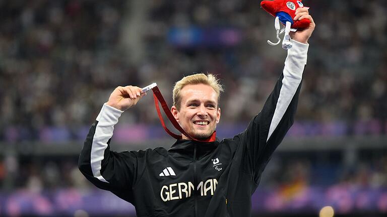 Paralympics Paris 2024 - Leichtathletik - Johannes Floors freut sich über mehr Konkurrenzkampf. Paralympics Paris 2024 - Leichtathletik - Johannes Floors freut sich über mehr Konkurrenzkampf.