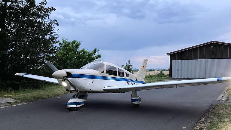 Das Vereinsflugzeug - eine Piper Archer II.