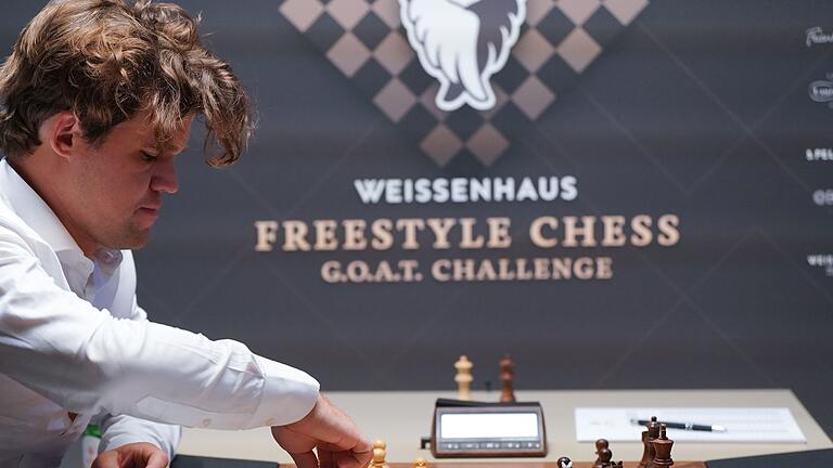 Magnus Carlsen bei der Freestyle Chess G.O.A.T. Challenge       -  Ex-Weltmeister Magnus Carlsen kann bei auf ein millionenschweres Investment hoffen.