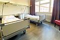 Ein Patientenzimmer im Lohrer Krankenhaus: Für Besucher ist es gar nicht so leicht, eines von Innen zu sehen.&nbsp;