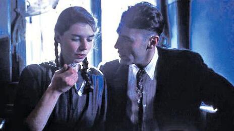 Erstling: Mit &bdquo;Herbstmilch&ldquo; debütierte Joseph Vilsmaier als Regisseur. Die Hauptrolle spielte seine Frau Dana Vavrova (im Bild mit Werner Stocker).
