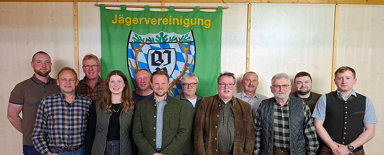 Der Vorstand von links: Florian Schmidt, Robin Lang, Udo Krämer, Annabell Klopf, Bodo Schmidt, Sebastian Teinzer, Udo Schütz, Kai Niklaus, Hermann Drescher, Emil Schopper, Bernd Dittmann, Klaus Hau. Der Vorstand von links: Florian Schmidt, Robin Lang, Udo Krämer, Annabell Klopf, Bodo Schmidt, Sebastian Teinzer, Udo Schütz, Kai Niklaus, Hermann Drescher, Emil Schopper, Bernd Dittmann, Klaus Hau.
