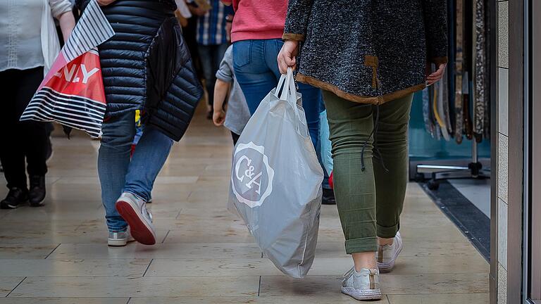 Wann wird man in Schweinfurt wieder völlig unbeschwert einkaufen können? Das ist in Zeiten der Corona-Pandemie im Moment völlig offen.