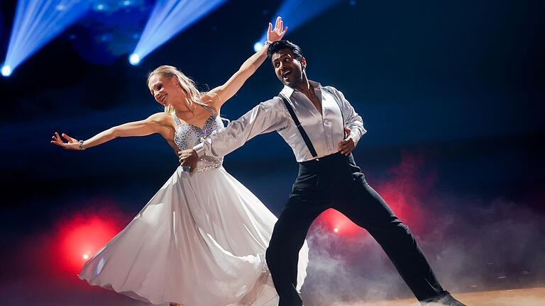 Tanzshow „Let's Dance“ - Plötzlich kennt ihn ein Millionenpublikum: Kattilathu tanzte bei „Let's Dance” mit. Tanzshow „Let's Dance“ - Plötzlich kennt ihn ein Millionenpublikum: Kattilathu tanzte bei „Let's Dance” mit.