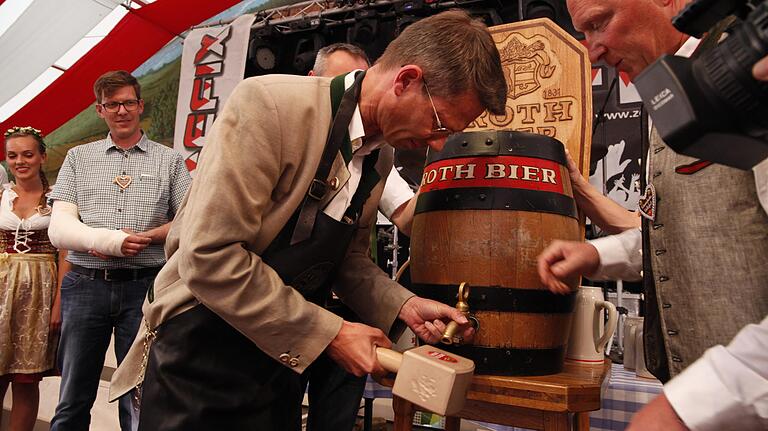 2017 und 2018 gab's noch Roth-Bier im Festzelt beim Volksfest, in diesem Jahr nicht mehr. Festwirt und Brauerei beendete den Vertrag, es gab ein Kulmbacher Bier.