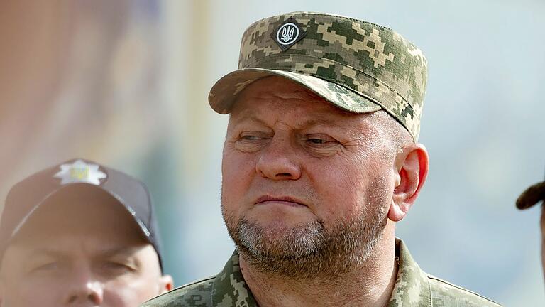 General Walerij Saluschnyj       -  Der ukrainische Ex-Oberbefehlshaber Walerij Saluschnyj hat einen Bericht der New York Times über die Planung von ukrainischen Militäroperationen im hessischen Wiesbaden bestätigt. (Archivbild)