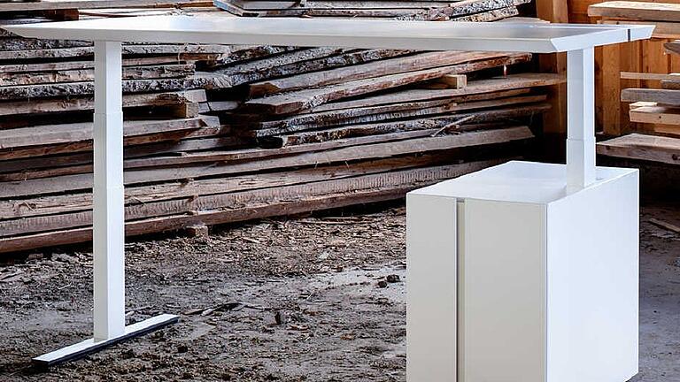 Ausgezeichnet mit dem „German Design Award“: der M-Move-Tisch. Ausgezeichnet mit dem „German Design Award“: der M-Move-Tisch.