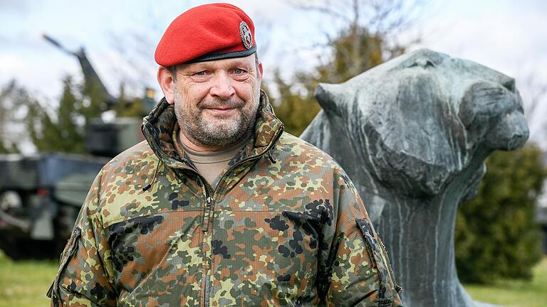 Nach zweieinhalb Jahren verlässt Generalmajor Harald Gante als Kommandeur den Bundeswehr-Standort Veitshöchheim. Nach zweieinhalb Jahren verlässt Generalmajor Harald Gante als Kommandeur den Bundeswehr-Standort Veitshöchheim.