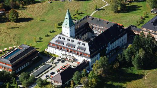 Schloss Elmau       -  Am 7. und 8. Juni findet auf Schloss Elmau in Oberbayern der G7-Gipfel statt. Foto: Peter Kneffel