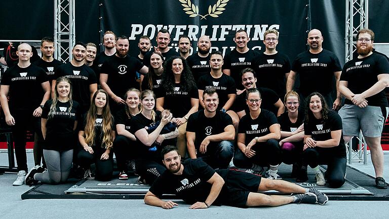 Der Verein Powerlifting Würzburg hat die deutschen Meisterschaften für Jugend sowie Juniorinnen und Junioren im Equipped und Classic Kraftdreikampf ausgerichtet. Die Wettkämpfe fanden in Rottendorf statt. Der Verein Powerlifting Würzburg hat die deutschen Meisterschaften für Jugend sowie Juniorinnen und Junioren im Equipped und Classic Kraftdreikampf ausgerichtet. Die Wettkämpfe fanden in Rottendorf statt.