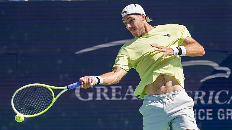 Jan-Lennard Struff       -  Tennisprofi Jan-Lennard Struff und Trainer Carsten Arriens gehen künftig getrennte Wege.