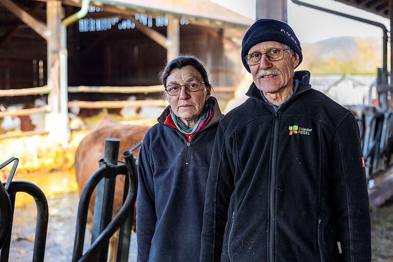 Luitgard und ihr Mann Manfred Schmitt betreiben seit rund 40 Jahren einen Bio-Bauernhof. Doch die neue EU-Verordnung kommt den beiden in die Quere.