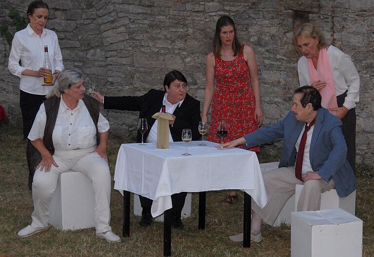 Das Theater Diamant spielte die Kurzgeschichte 'Geschmack'. Das Theater Diamant spielte die Kurzgeschichte 'Geschmack'.