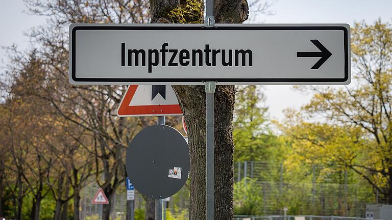 Die Tage des Schweinfurter Impfzentrums am Volksfestplatz sind gezählt.