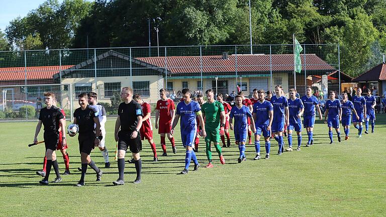 Eindrücke vom Relegationsspiel zwischen der SG Dittelbrunn und der SG TV Obertheres/Dampfach II auf dem Sportgelände in Steinsfeld.