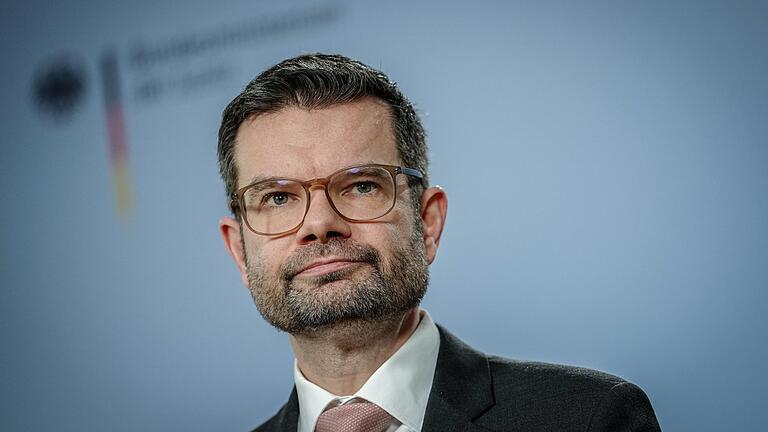 Marco Buschmann       -  Bundesjustizminister Marco Buschmann äußert sich zur Ausweisung ausländischer Straftäter.