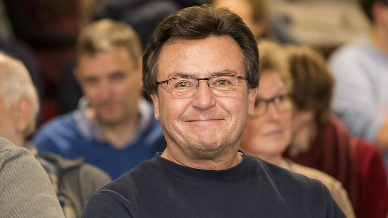 Heiner Röschert stimmte zu, dass die Organe seines verunglückten Sohns transplantiert werden. Heiner Röschert stimmte zu, dass die Organe seines verunglückten Sohns transplantiert werden.