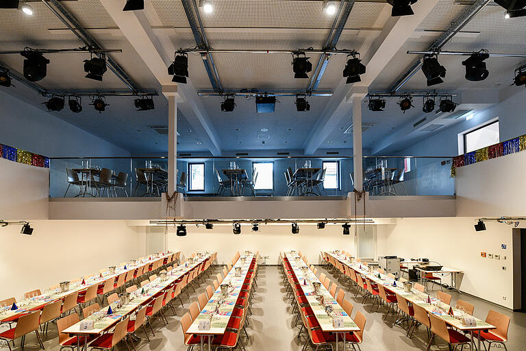 Der Blick in den Veranstaltungsraum der Akademie - hier ist Platz für bis zu 400 Besucher.