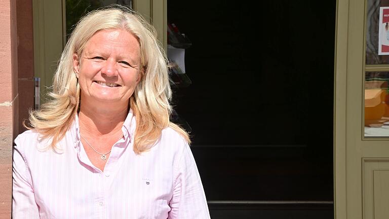 Im Gespräch blickt Bürgermeisterin Anette Schmidt auf ihr erstes Jahr als Bürgermeisterin ihrer Heimatstadt zurück und wagt einen Blick in die Zukunft Im Gespräch blickt Bürgermeisterin Anette Schmidt auf ihr erstes Jahr als Bürgermeisterin ihrer Heimatstadt zurück und wagt einen Blick in die Zukunft
